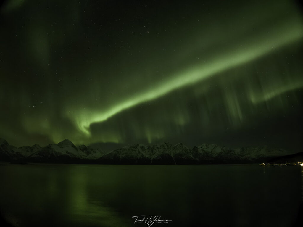 Northern lights near Uløya