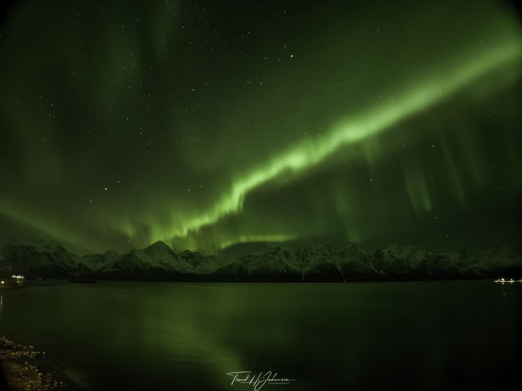 Northern lights near Uløya