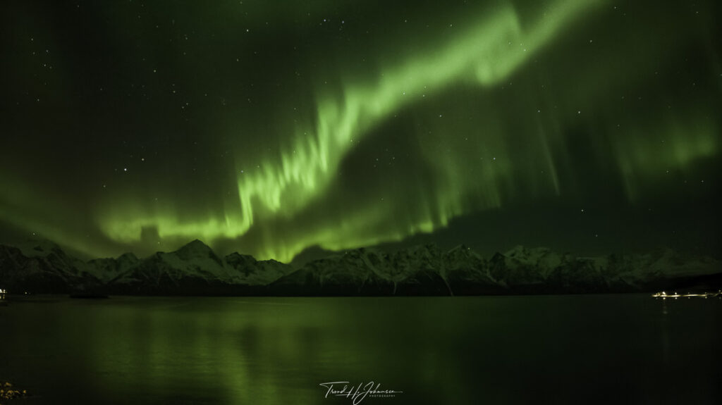 Northern lights near Uløya