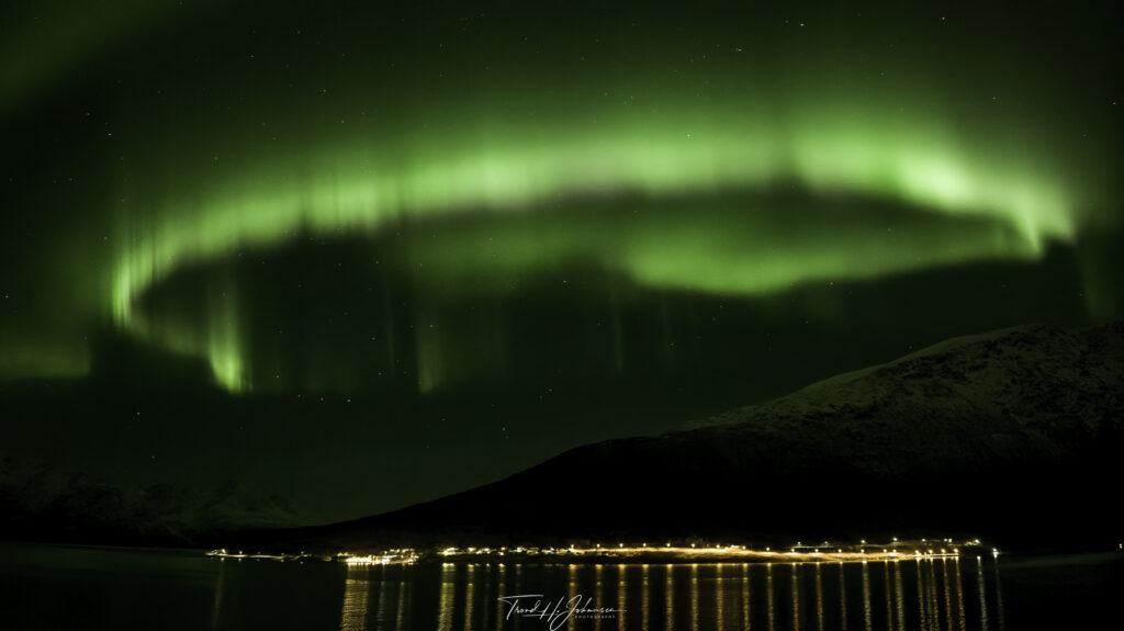 Northern lights near Uløya