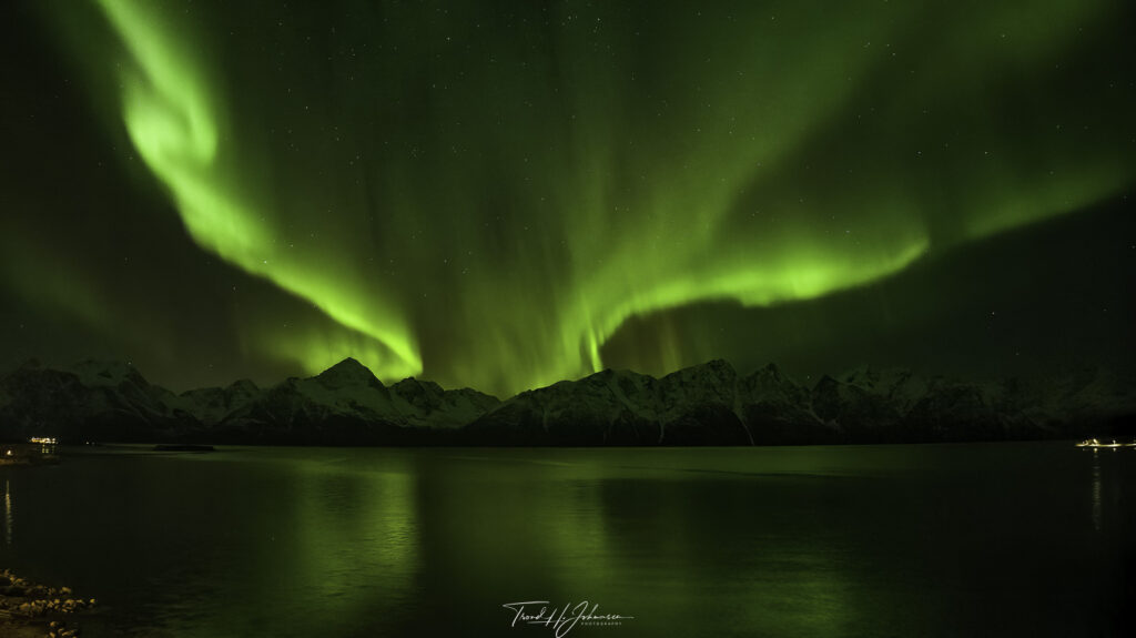 Northern lights near Uløya